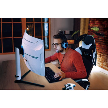 Samsung 32 Inch Odyssey Neo G8 BG850, 4K Curved Gaming Monitor With 240Hz Refresh Rate & 1Ms Response Time, AMD Freesync Premium Pro, Quantum Hdr 2000 - LS32BG850NMXUE