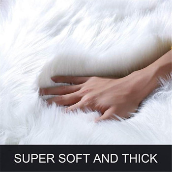 Soft Faux Sheepskin Fur Rug Soft Fluffy Carpets Chair Couch Cover Seat Area Rugs For Bedroom Sofa Floor Living Room Home Decor Nursery (White)