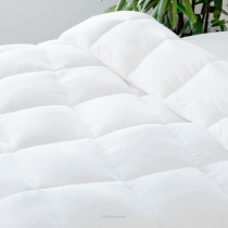 Deep Sleep White Stripe Microfiber Quilt 85 Gsm White (Full - W 200 x L 200)