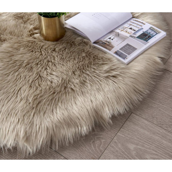 Round Fur Rug for Bedroom, Fluffy Circle Rugs for Kids Room, Furry Carpet for Teen Girls Room, Non-Slip Shaggy Circular Rug Plush Rug (Beige, 30 cm x 30 cm)