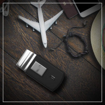 Wahl Travel Shaver, Wet and Dry Shave, 45 Minutes Cordless Runtime, Travel Friendly, 3615-1027