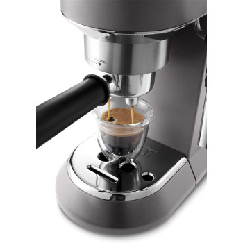 De'Longhi Dedica Metallics Coffee Machine Barista Pump Manual Espresso Maker With Milk Frother And Kit For Americano, Cappuccino, Latte, Macchiato Ec785.Gy Grey