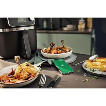 Philips XXL Connected Airfryer 2200W 2Kg/8.3L, Digital Auto-Cook Programs, Black Colour, HD9880/91