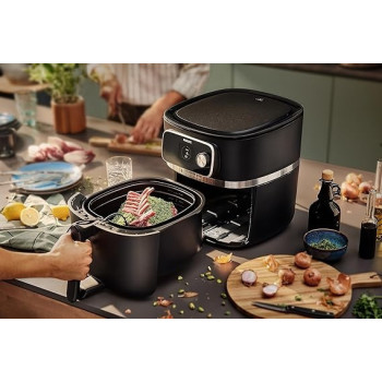Philips XXL Connected Airfryer 2200W 2Kg/8.3L, Digital Auto-Cook Programs, Black Colour, HD9880/91