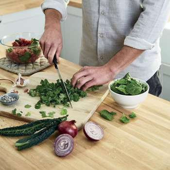 Kenwood 22L Microwave Oven With Digital Display, Defrost Function, Stainless Steel, 95 Minutes Timer, Clock Function 700W MWM22000Bk - Black And Silver