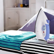 Black+Decker Dry Iron With Spray Function, White Colour, F150-B5