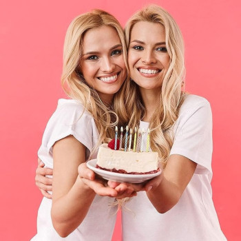 Goldedge 24-Piece Candles With Cake Stand Set 4Grams