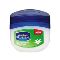 Vaseline Aloe Vera Fresh Light Hydrating Jelly Face Moisturizer Clear, 250 ml