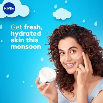 Nivea Soft Creme 100 ml For Face, Hand And Body, Instant Hydration, Non-Greasy Cream With Vitamin E