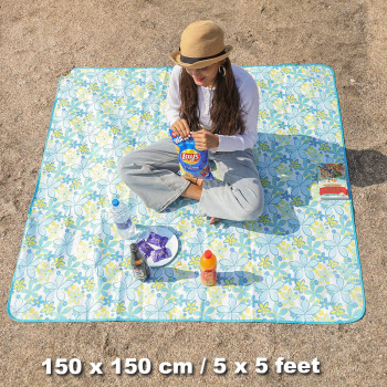 Foldable Waterproof Outdoor Picnic Mat, 2 x 1.5 x 1m, Multicolour