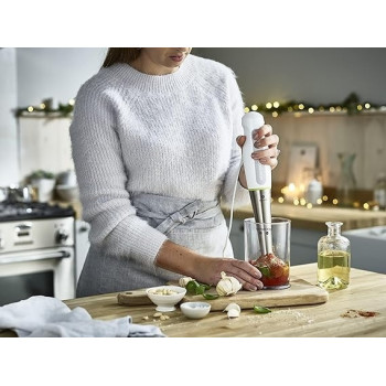 Kenwood Hand Blender 600W With 500Ml Chopper, 500Ml Beaker, Whisk, Stainless Steel Wand, Triblade Technology HDP109WG, White Colour