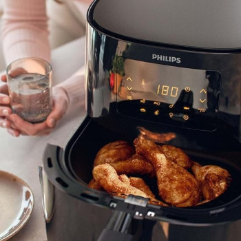 Philips Kitchen Appliances Essential Airfryer Xl 2.65LB / 6.2L Capacity Digital With Rapid Air Technology, Easy Clean Basket, Black Hd9270 / 91