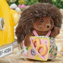 Sylvanian Families Hedgehog Family, 4018