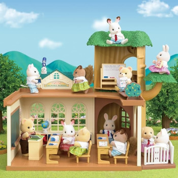 Sylvanian Families Country Tree School Gift Set, 5105