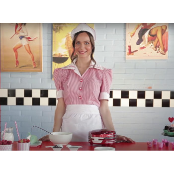 Ariete Electric Muffin And Cupcake Maker With Non-Stick Plate, 7 Moulds, 700W, Safety Lock System, Compact And Easy To Clean, Red Art188