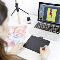 Wacom Intuos S tavoletta Grafica 2540 lpi (Linee Per Pollice) 152 x 95 mm USB/Bluetooth Nero