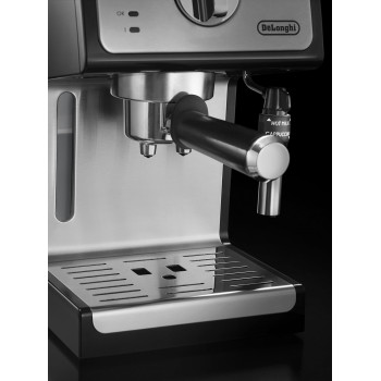 DeLonghi Traditional Barista Pump Espresso Machine, Coffee And Cappuccino Maker, Black, ECP35.31, 1 Year Warranty