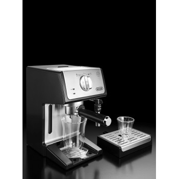 DeLonghi Traditional Barista Pump Espresso Machine, Coffee And Cappuccino Maker, Black, ECP35.31, 1 Year Warranty