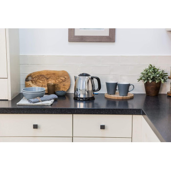 Russell Hobbs Victory Electric Kettle 1L, 2400W, Rapid Boil, Quiet, Perfect Pour, Energy Efficient, Stainless Steel, Silver, 1 Year Warranty