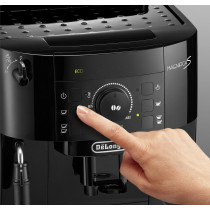 De Longhi Magnifica S Automatic Coffee Machine, Bean To Cup Espresso Machine With 5 One Touch Recipes, Black, ECAM12.121.B, 1 Year Warranty