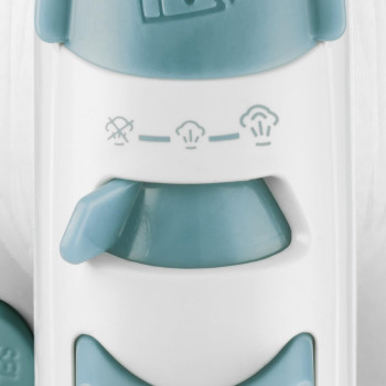 Black+Decker 1750W Steam Iron, Ceramic Coated Soleplate With Anti Calc Drip Self Clean And Auto Shutoff, Removes Stubborn Creases Quickly Easily, X1600-B5, 1 Year Warranty