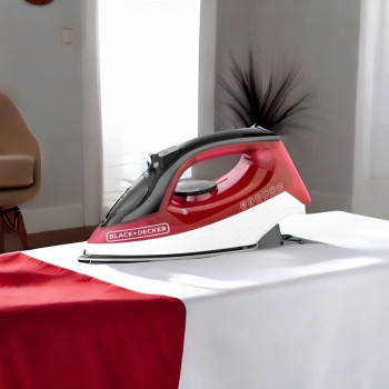 Black+Decker 1600W, 300ml, Steam Iron, Ceramic Coated Soleplate With Anti Calc, Drip, Self Clean And Auto Shutoff, Removes Stubborn Creases Quickly Easily, x1550-b5, 1 Year Warranty