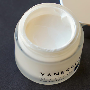Vanessium Sun Cream SPF15 Glow Effect, Lift Skin, 50 Ml