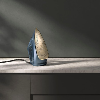 Electrolux Steam Iron 2500W Max Power, Portable Clothing Iron, Ceramic Soleplate, Auto Shut Off, Denim Blue Metallic, E8SI1-82BM, 1 Year Warranty