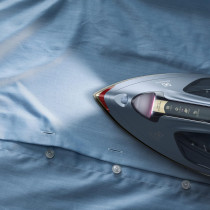 Electrolux Steam Iron 2500W Max Power, Portable Clothing Iron, Ceramic Soleplate, Auto Shut Off, Denim Blue Metallic, E8SI1-82BM, 1 Year Warranty