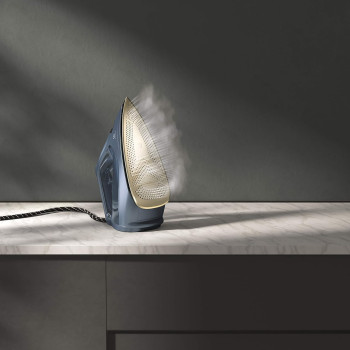 Electrolux Steam Iron 2800W Max Power, Portable Clothing Iron, Ceramic Soleplate, Auto Shut Off, Dark Grey, E8SI1-80BM, 1 Year Warranty