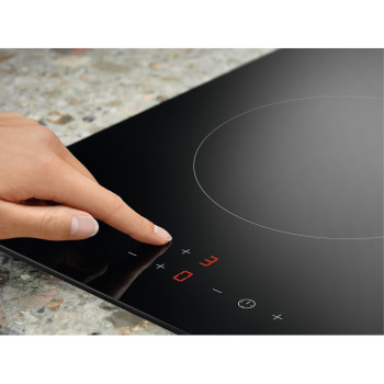 Electrolux 30 Cm Built-In Ceramic Hob, With 2 Cooking Zones, Ultimate Taste 300 With Touch Controls, Black, LHR3233CK, 1 Year Warranty