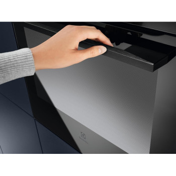 Electrolux 60 Cm Premium Built-In Oven With Fan, 58L XL Oven Capacity With Aqua Cleaning, Child Lock, Functions Includes Baking Grilling Defrost And Toasting, Cooling Fan, Ultimate Taste 600, Black, KOH2H00BK, 1 Year Warranty