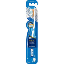 Oral-B Pro-Flex Medium Manual Toothbrush With With Crisscross Bristles