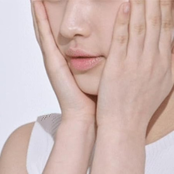 Tonymoly Moisturising Wonder Ceramide Mochi Toner With Soothing Effect 500ml