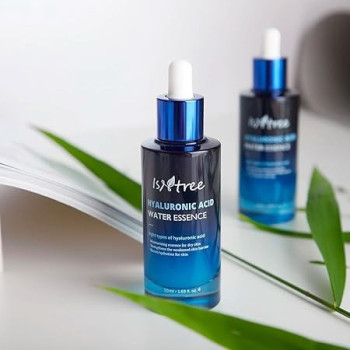 Isntree Hyaluronic Acid Deep Hydrating Face Water Essence Facial Serum For Dry, Acne, Sensitive Skin, 50 ml