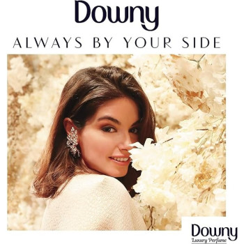 Downy Luxury Perfume Vanilla And Cashmere Musk Concentrate Fabric Softener Liquid, 880 ml, Pack Of 2 Plus 1