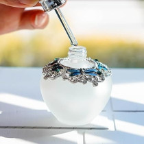 Yu Feng Fancy Empty Crystal Perfume Bottle With Green Dragonfly Glass Bottle Containers, 40Ml