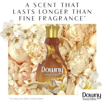 Downy Perfume Collection Concentrate Fabric Softener Vanilla And Cashmere Musk, 880Ml, Pack Of 2