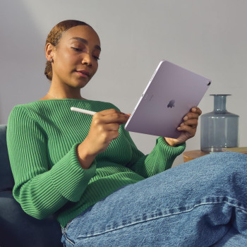 Apple Ipad Air 6th Gen, 13 inch ,128 GB, M2 chip, Wifi, Liquid Retina Display, Starlight MV293, International Version 1 Year Warranty