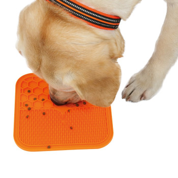 M-Pets Lecca Mat For Cat And Dog Orange, Medium (21 x 21 x 1 Cm)