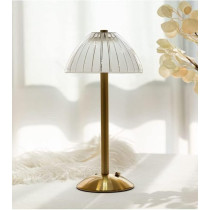 Yu Well Crystal Table Lamp Acrylic Touch Lamp Portable Led Table Lamp With 3 Light Colour Modes With Touch Sensor 3-Levels Brightness Desk Lamp, 10 x 10 x 10 Cm, Multicolour, 16020