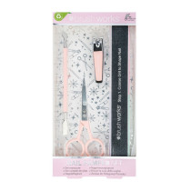 Brushworks Compact And Portable Nail Pamper Set