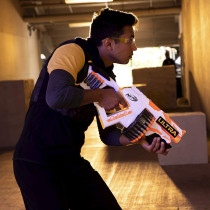 Nerf E65964R0 Ultra One Motorized Blaster, 25 Ultra Darts, 8+ Years