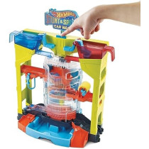 Hot Wheels Stunt And Splash Car Wash Playset For Kids