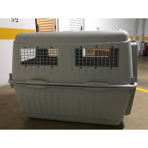 MP Bergamo IATA Carrier Bracco Travel Carrier, White