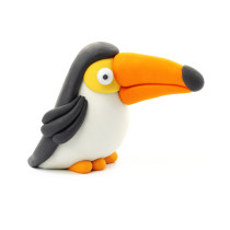 Hey Clay Diy Birds Toucan, Penguin, Peacock Plastic Creative Modelling Air-Dry Clay For Kids 6 Cans