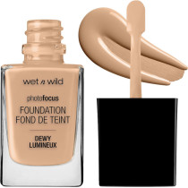 Wet n Wild Photo Focus Dewy Foundation, Classic Beige