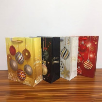 Brain Giggles Assorted Christmas Gift Bags, Large, 42 x 31 x 12 Cms Gift Bag For Gift Wrap, Paper Bags With Sturdy Handles, Festive Ornament Designs For Christmas Gifts, Gift Wrapping Supplies, Set Of 10