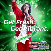 Colgate Max Fresh Toothpaste, With Whitening Strips, Bamboo Charcoal Toothpaste 100 Ml