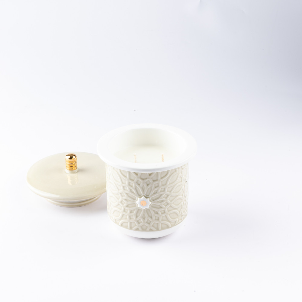 Otantik Asalah Large Scented Candle, Beige And Gold, Elegant Aromatherapy Candle For Home Decor, Living Room, Bedroom, Ramadan And Special Occasions, Luxurious Fragrance